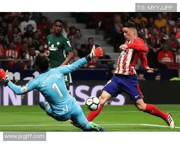 卢高与莱万特的精彩对决揭示了足球战术的魅力与球队实力的较量 卢高与莱万特的精彩对决揭示了足球战术的魅力与球队实力的较量